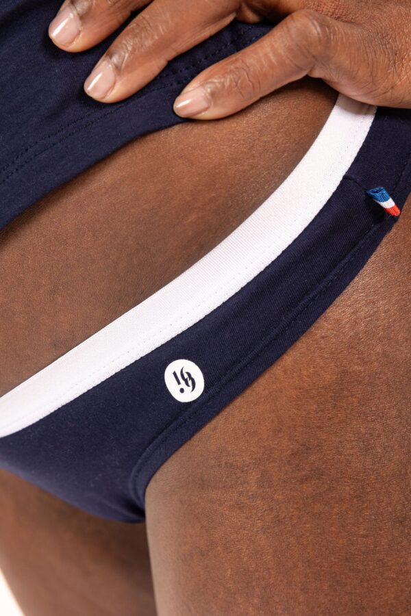 Tanga Jeanne marine détail