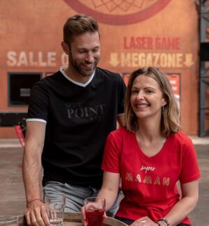 t-shirt noir confectionné en France